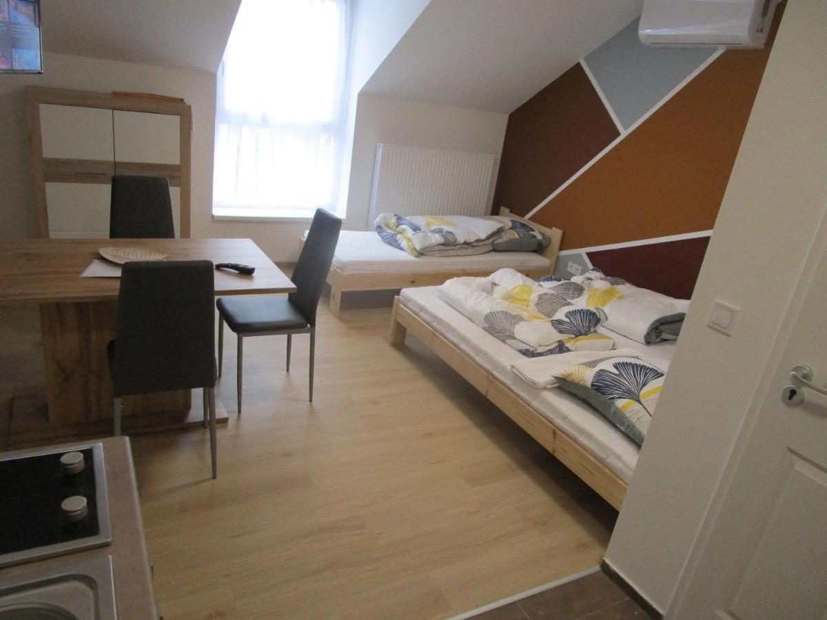 Veroland Maganszallashely Hódmezővásárhely Exterior foto