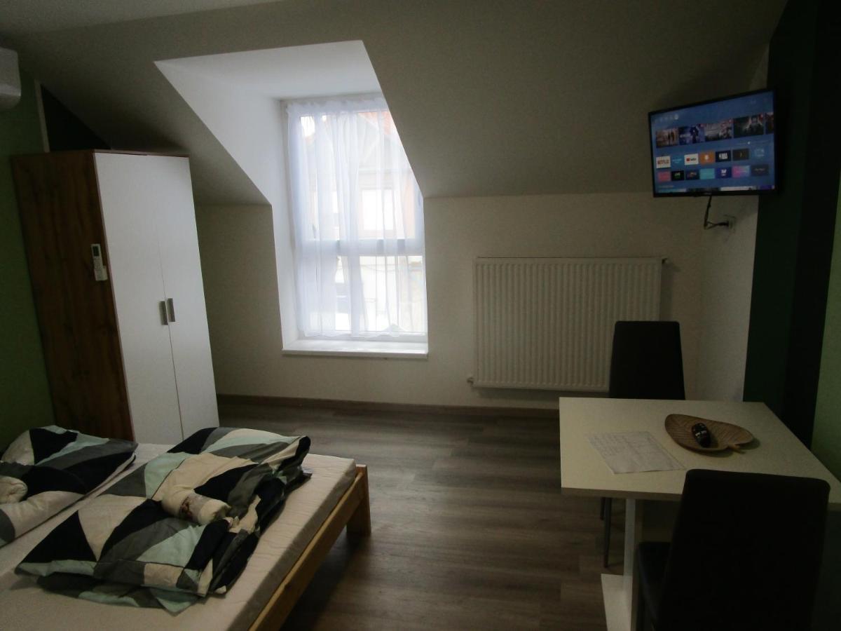 Veroland Maganszallashely Hódmezővásárhely Exterior foto